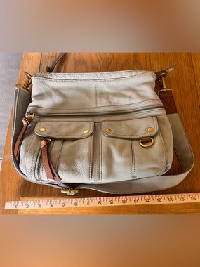 Fossil Light Gray Leather Shoulder Bag with Brown Accents